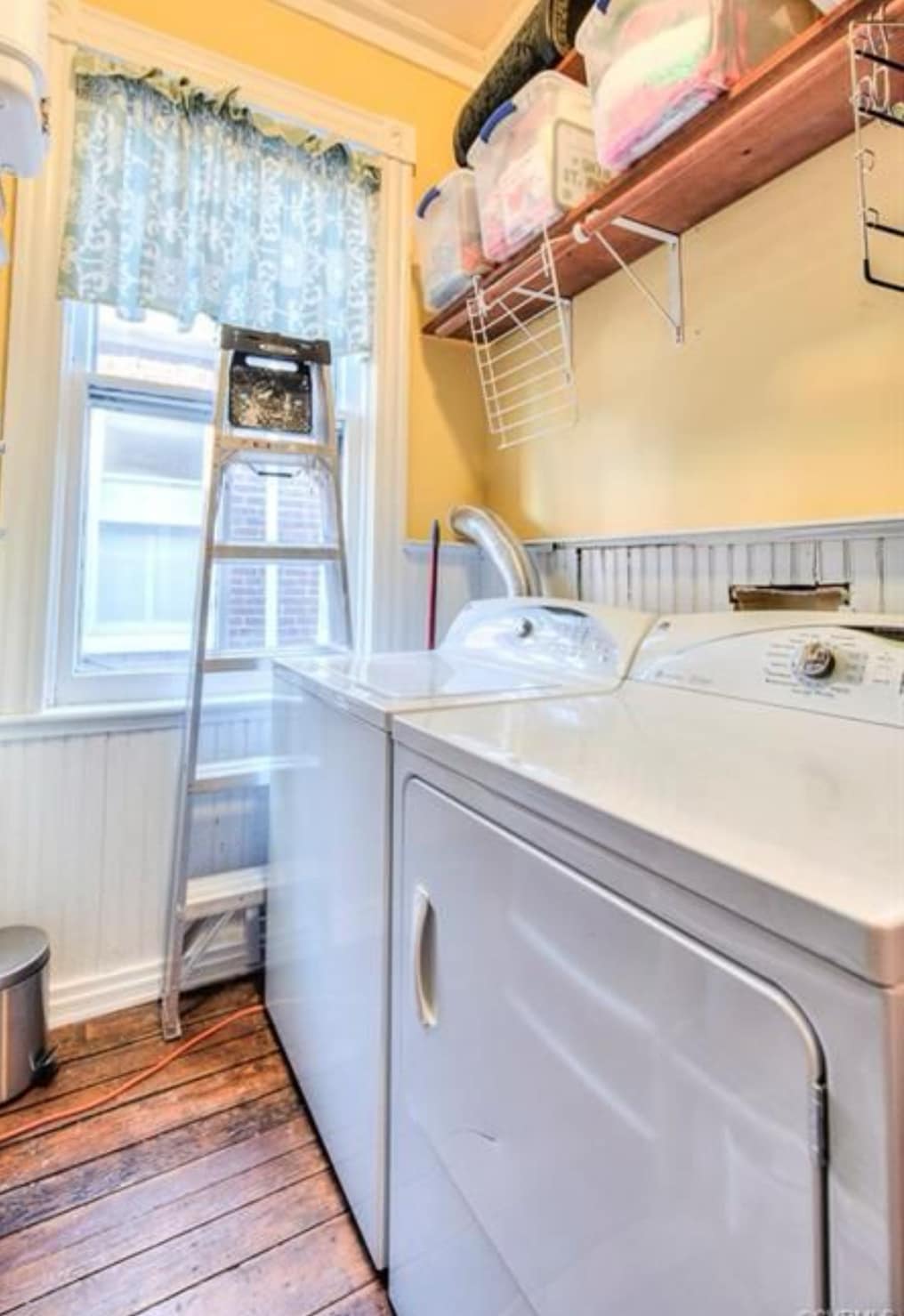 Building Photo - 2710 E Grace St