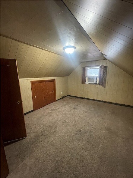 Building Photo - 149 Parkwood Rd