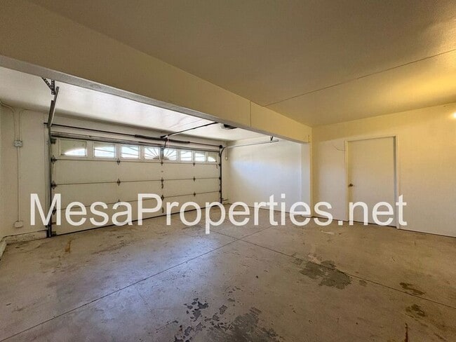 Building Photo - 14383 La Crescenta Ave