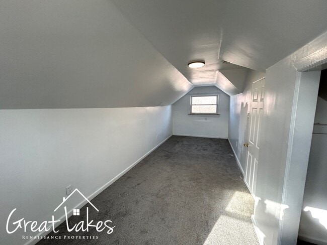 Building Photo - Charming 3 Bedroom 1 Bathroom now available for rent