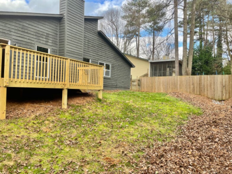 Building Photo - 5217 Cold Springs Dr NW