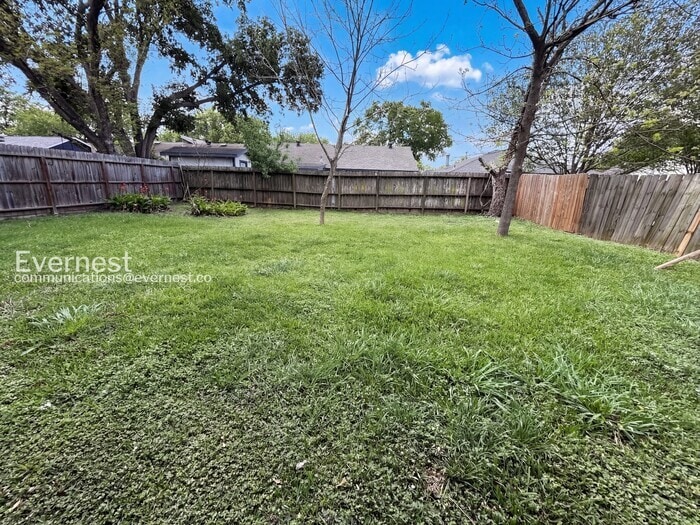 Building Photo - 16311 Paso Hondo Dr