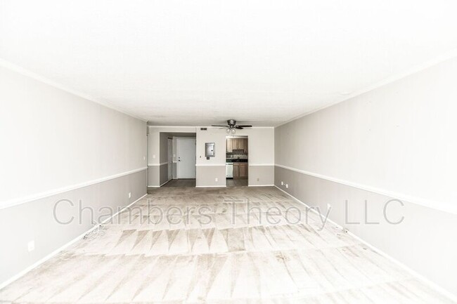 Building Photo - 7621 Tremayne Pl