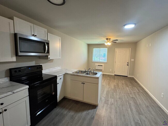 Building Photo - 116 Tabor Dr