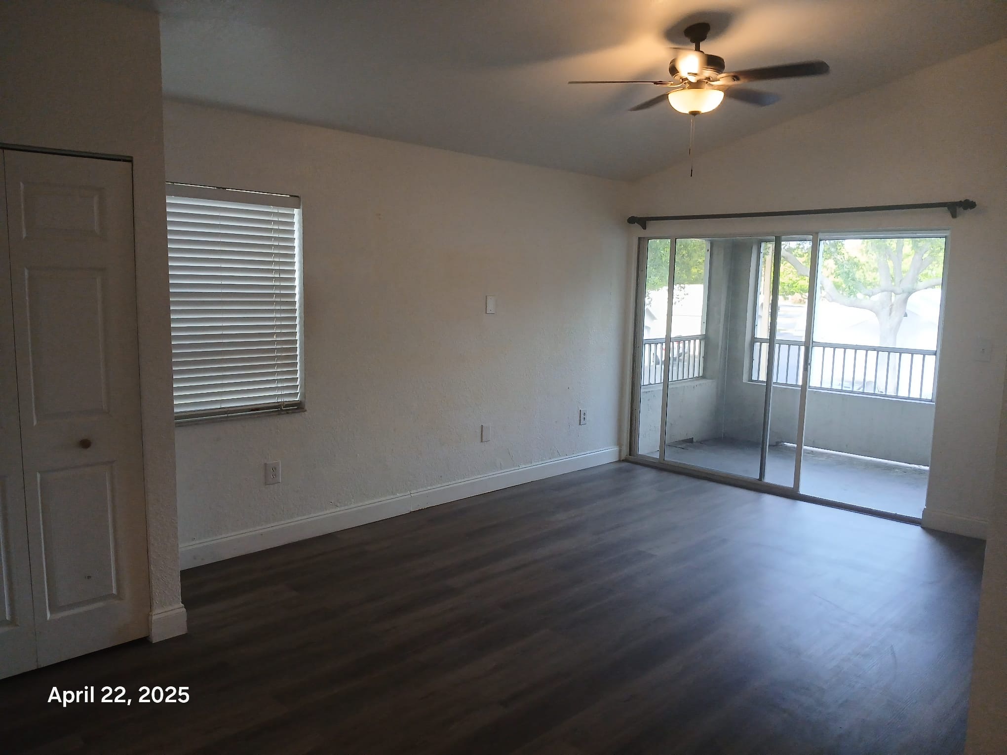 Building Photo - 2850 N Oakland Forest Dr