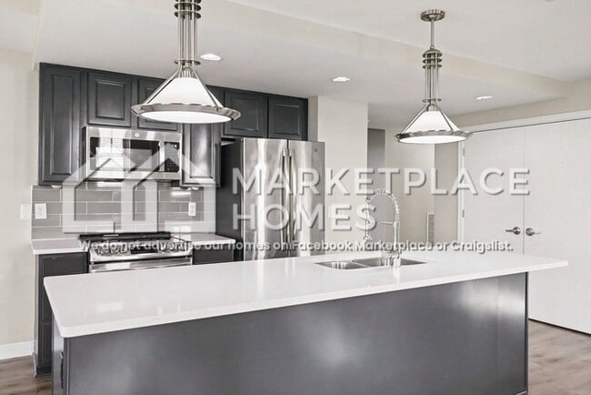 Building Photo - 525 W Lafayette Blvd