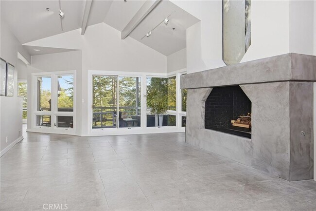 Building Photo - 31561 Peppertree-Bend