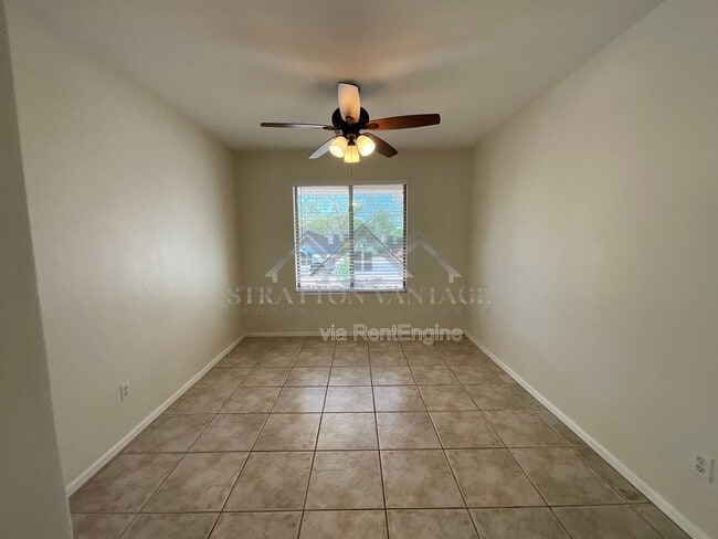 Building Photo - 16612 W Cottonwood St