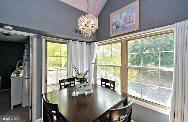 Building Photo - 308 Foxcroft Cir