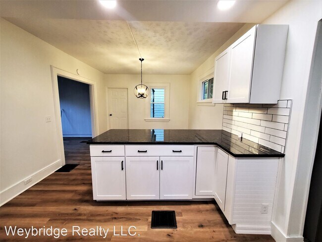 Building Photo - 3 br, 1 bath House - 3466 Wabash Ave