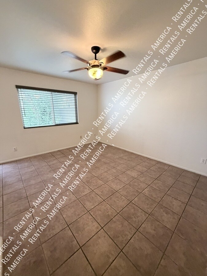 Building Photo - 1254 N 85th Pl