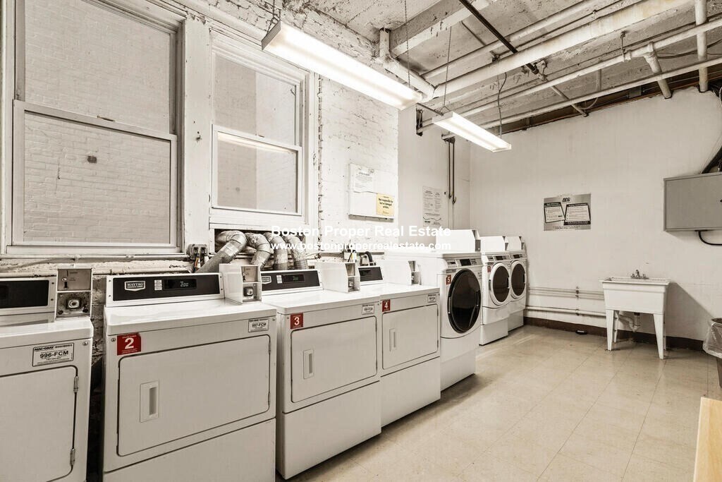 Building Photo - 56 Charlesgate E