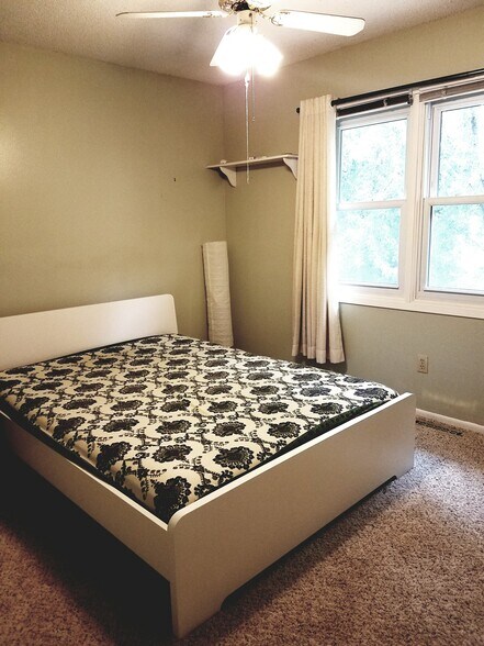 Building Photo - 1209 58th St