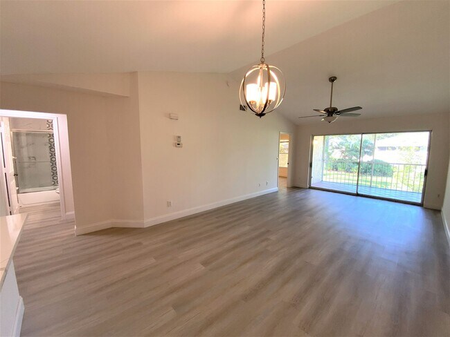 Building Photo - 776 Landover Cir