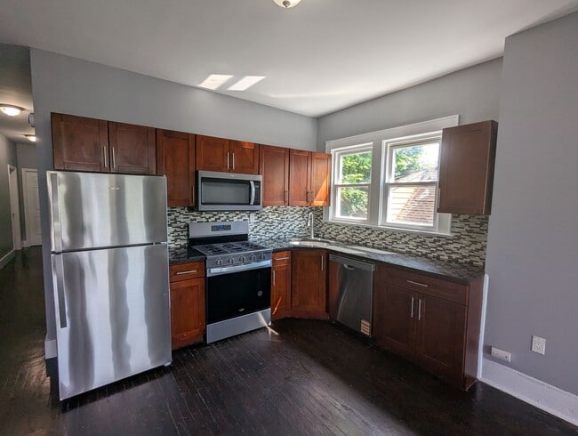 Building Photo - 69 Winthrop Ave