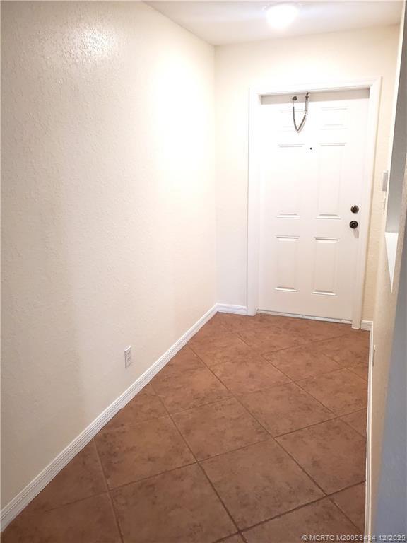 Building Photo - 5309 SE Jennings Ln