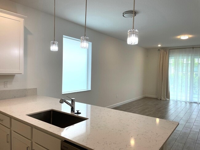 Building Photo - 13419 Noble Dr