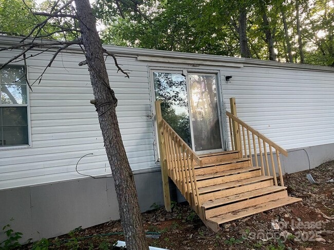 Building Photo - 3680 Berry Rd