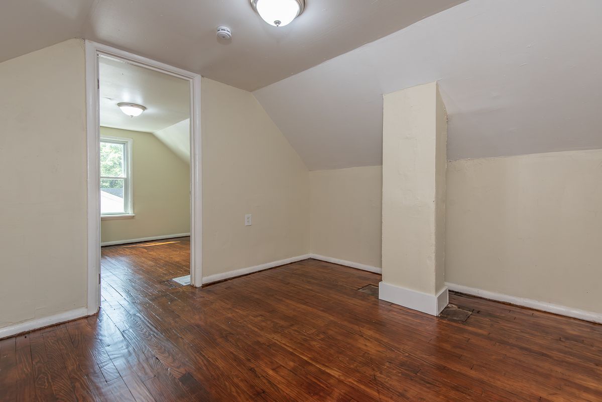 Building Photo - 6325 Jefferson Ave