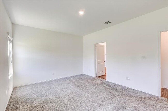 Building Photo - 1517 Brueggerhoff Rd