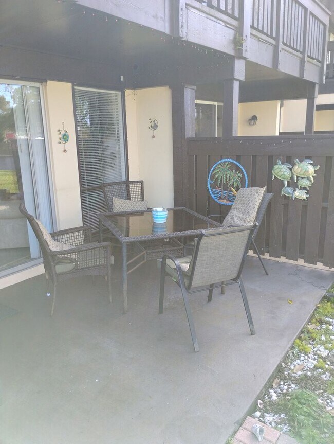 Building Photo - 2 Bedroom in Palm Coast