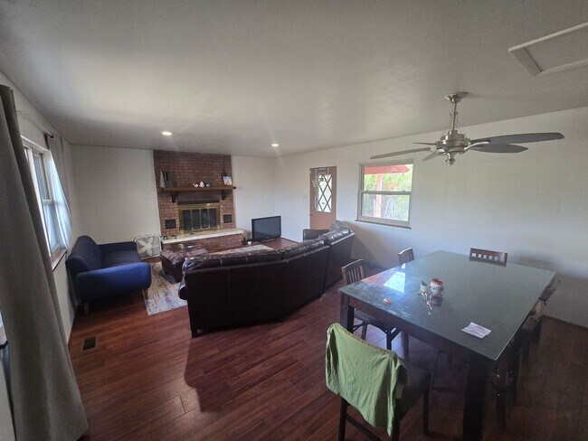 Building Photo - House for Rent in Central Cedar City
