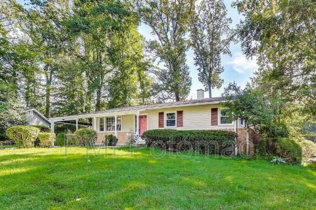 Building Photo - 5406 Parkvale Terrace