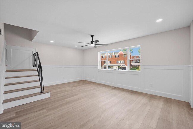Building Photo - 857 Green Valley Dr