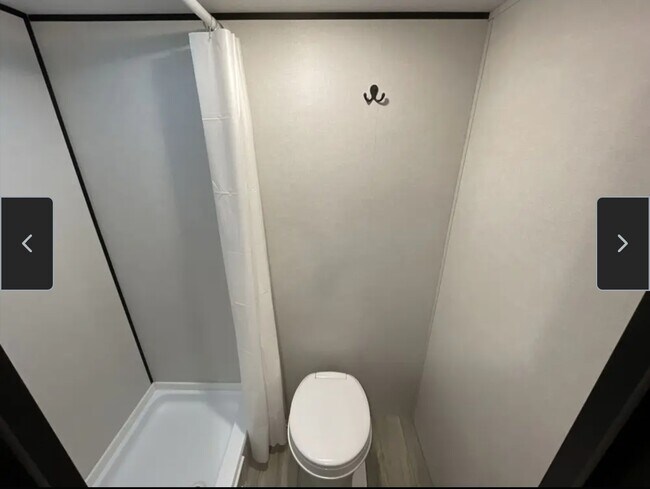 Building Photo - 532 Camino de Amor