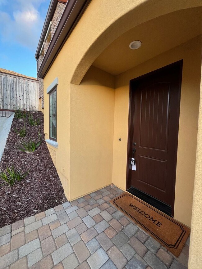 Building Photo - Spacious Home - Three Bedrooms w/garage TOSCANO Neighborhood in SLO