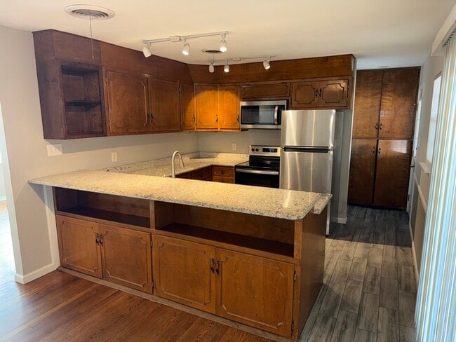 Building Photo - 4407 Diamondhead Dr