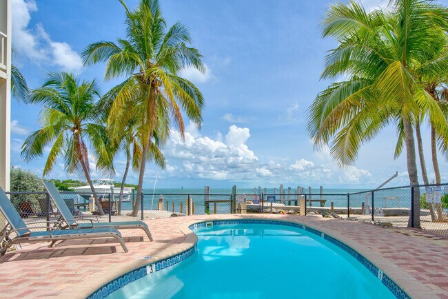 Building Photo - 12400 Overseas Hwy