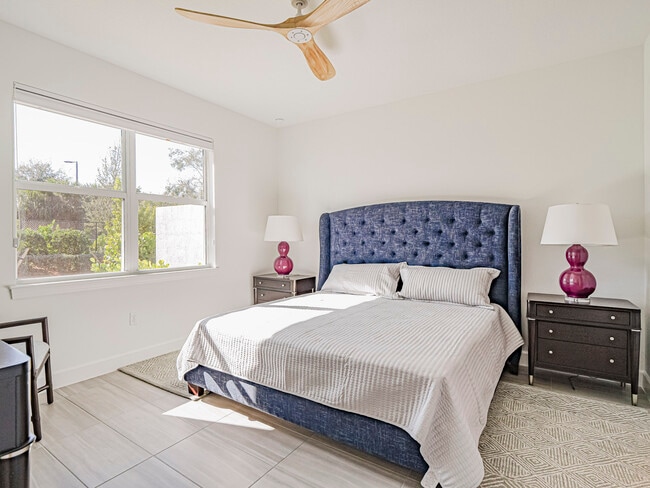 Building Photo - 1447 Harper Wy