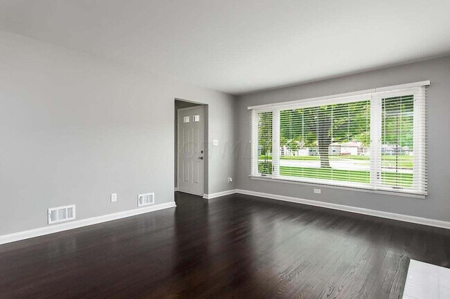 Building Photo - 2242 Wickliffe Rd