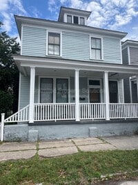 Building Photo - 721 Chestnut St