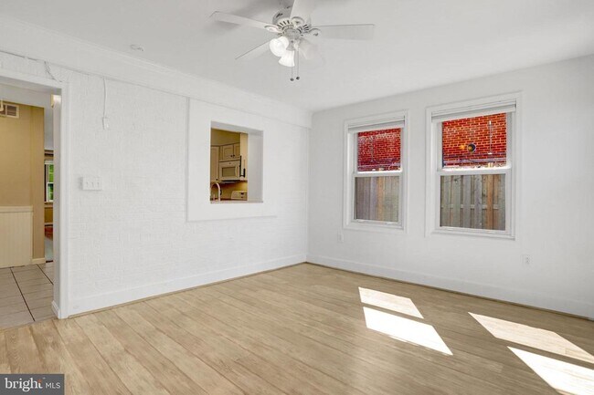 Building Photo - 1600 Woodbine St