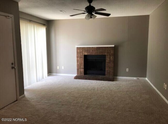 Building Photo - 3704 Nealshire Dr NW