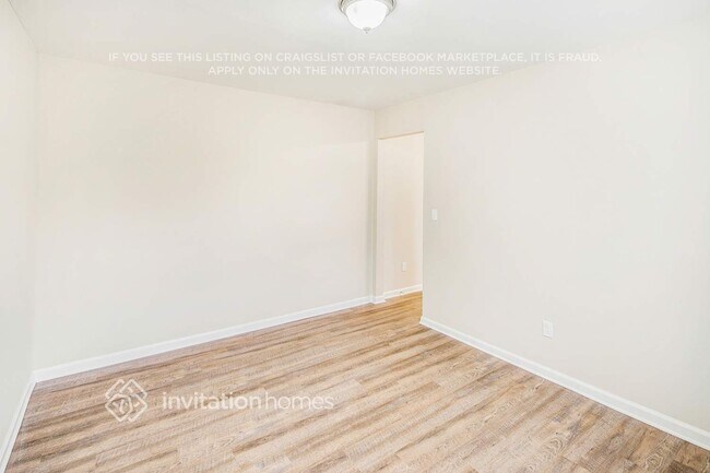 Building Photo - 7029 Honey Tree Ln