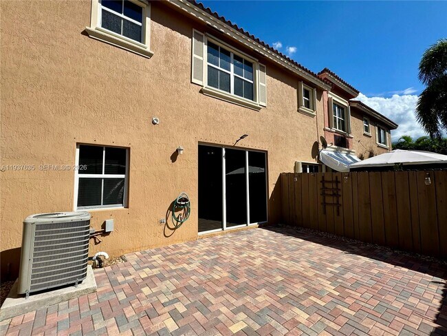 Building Photo - 3162 SW 153rd Ct