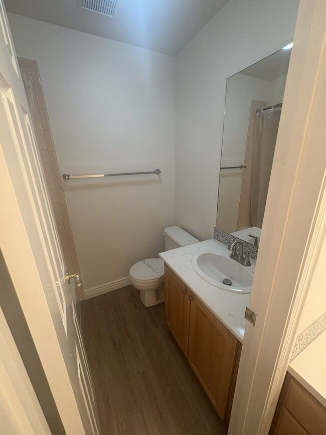 Building Photo - 983 Grindelwald Ln