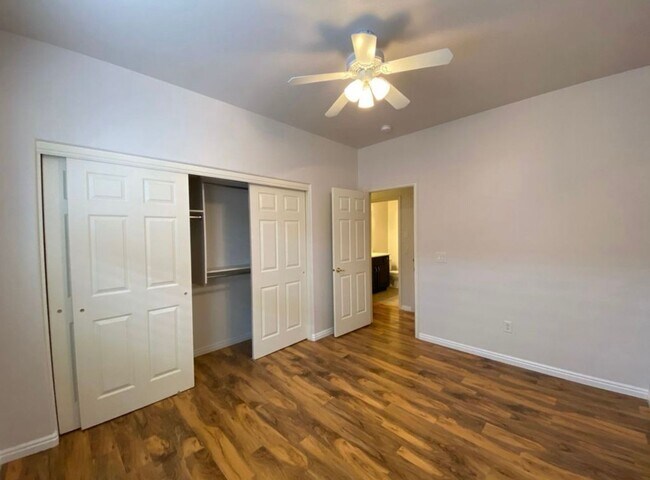 Building Photo - SPACIOUS HOME FOR RENT IN CORAL CANYON