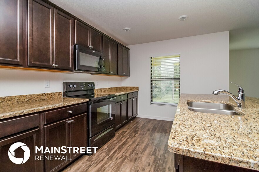 Building Photo - 1864 Piedmont Ct