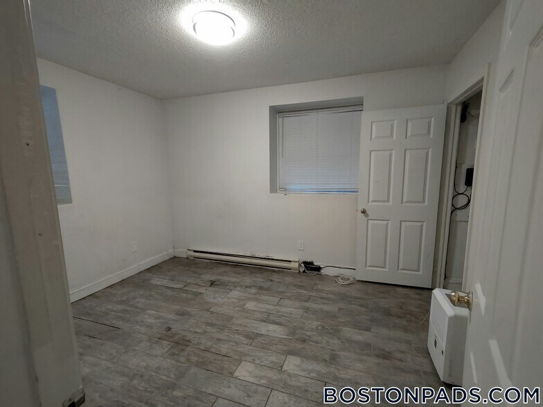 Building Photo - 217 Beaver Dam Rd