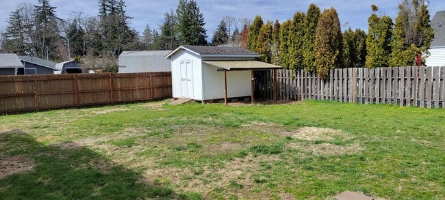 Building Photo - 6207 Wildaire Rd SW