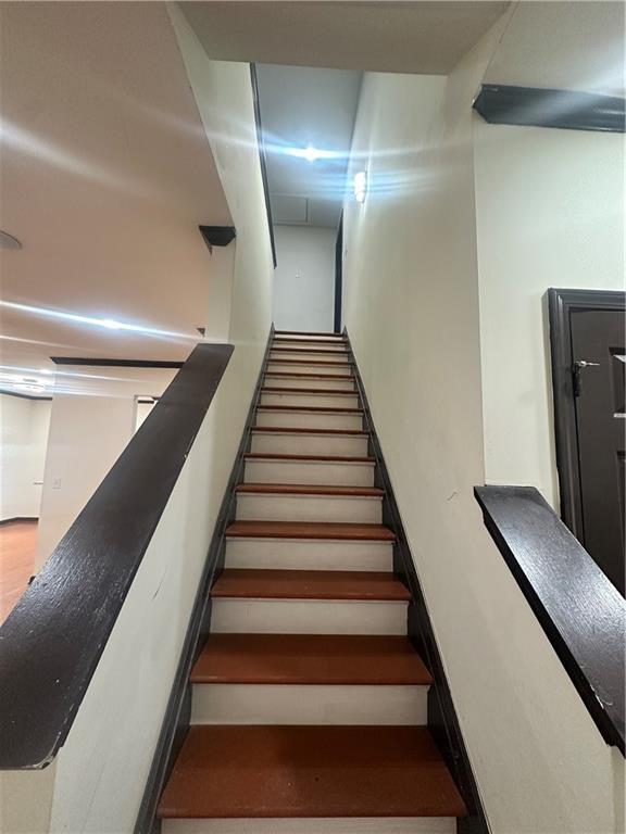 Building Photo - 186 Bellewood Oak Dr