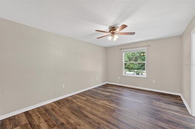 Building Photo - 3842 Hampstead Ln