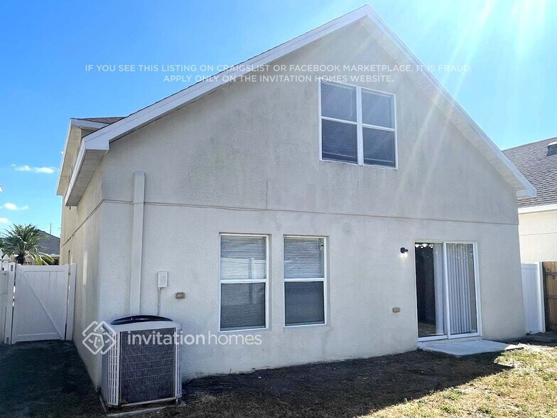 Building Photo - 12125 Fern Blossom Dr