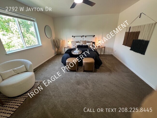 Building Photo - 2792 W Jayton Dr