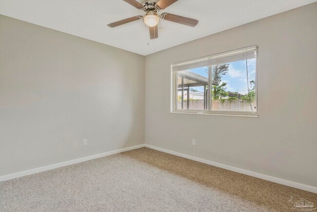 Building Photo - 2325 Merle Cir