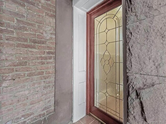 Building Photo - 643 Decatur St